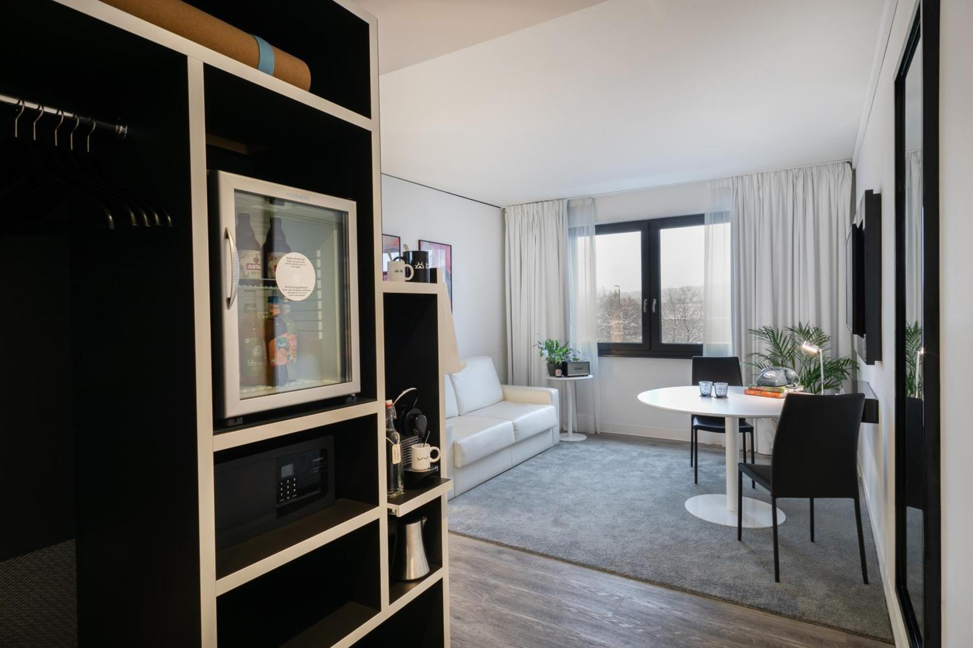 Innside By Melia Hamburg Hafen Exteriör bild