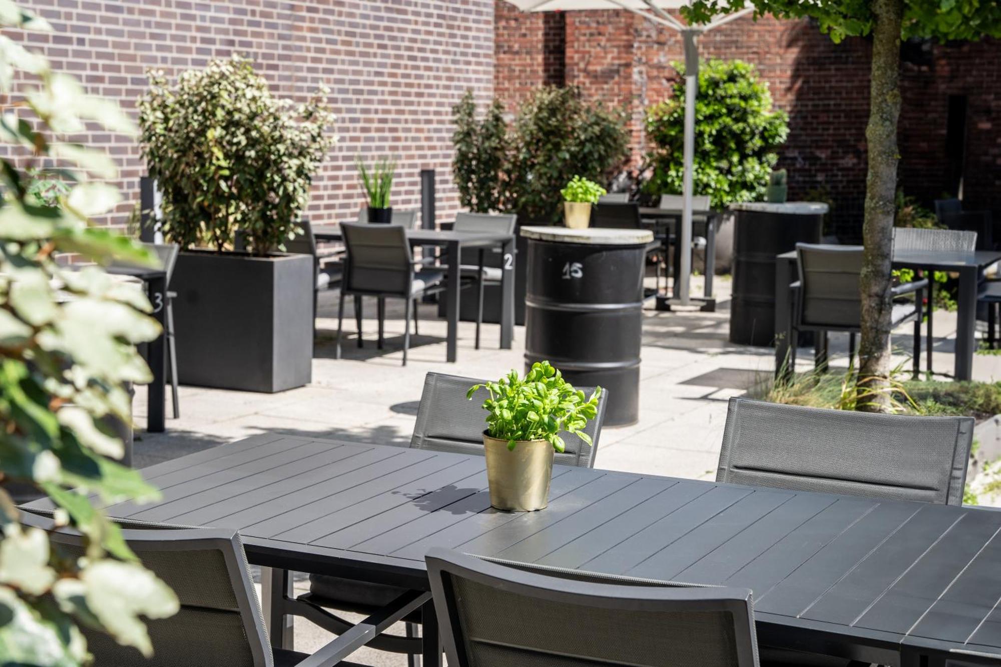 Innside By Melia Hamburg Hafen Exteriör bild
